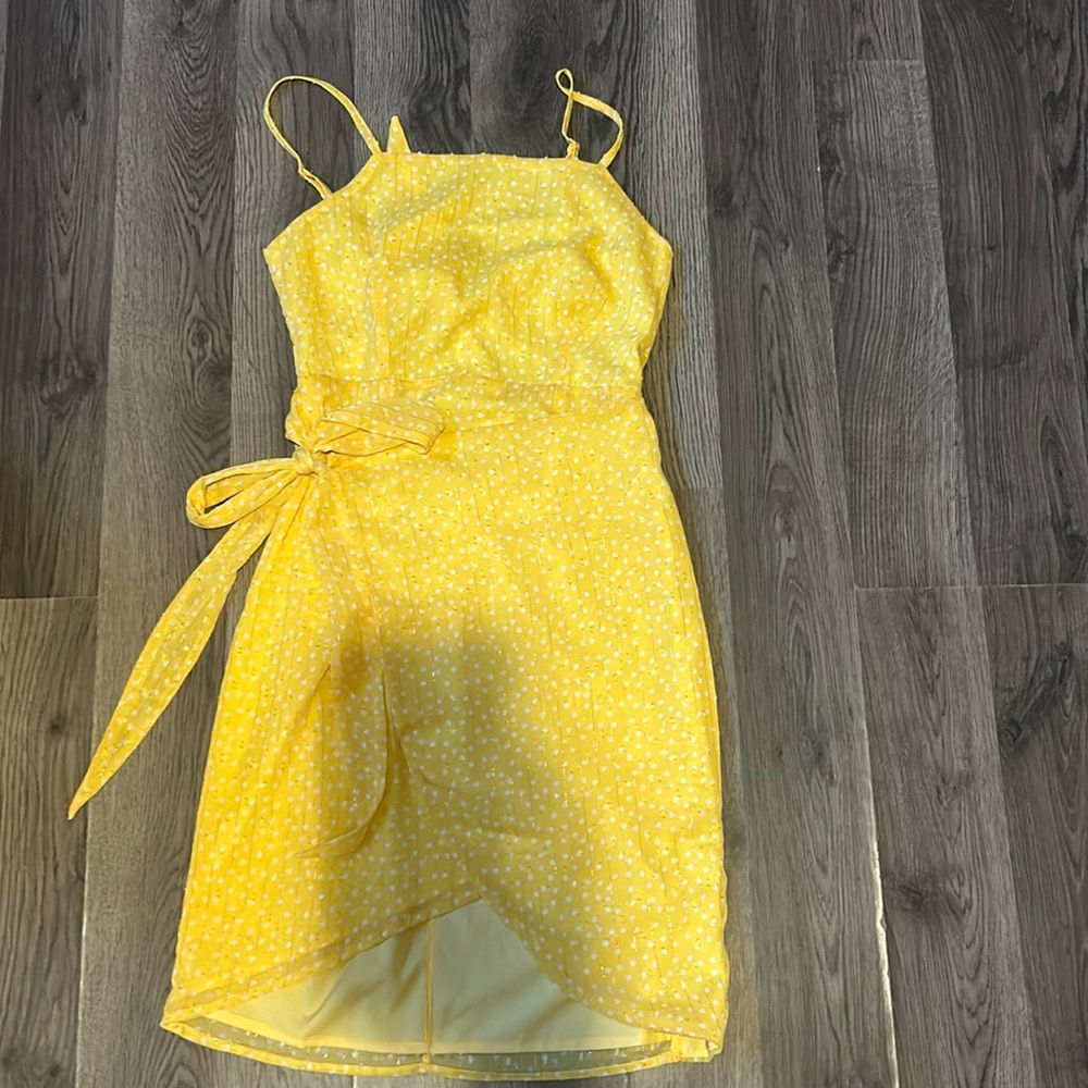 Yellow dress super down